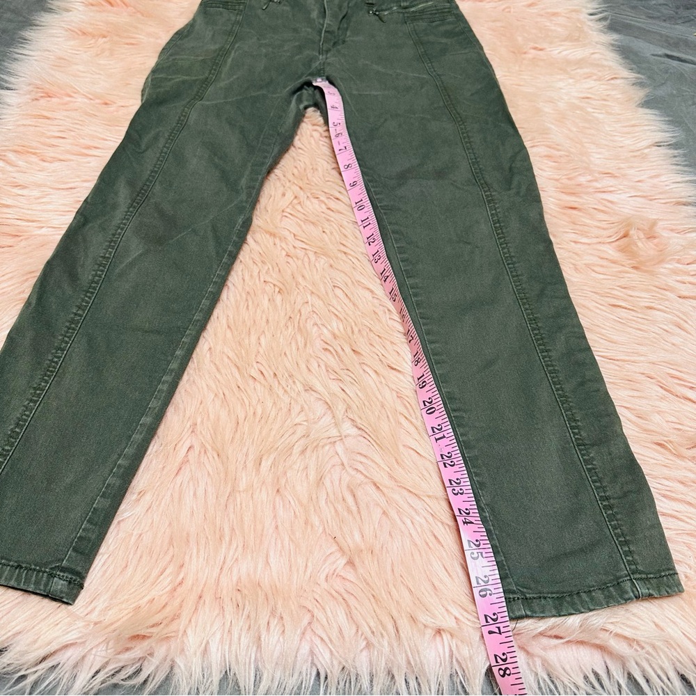 Women's Green Pants - Picture 5 of 10